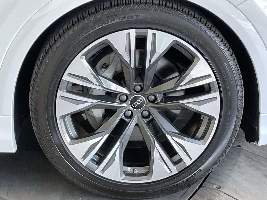 2025 Audi Q8 55 Prestige Black at Audi Porsche Sewickley