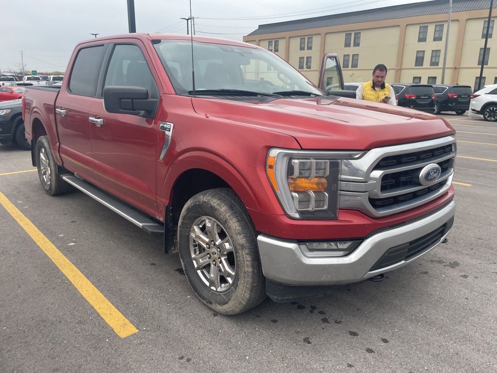 View vehicle photo 2