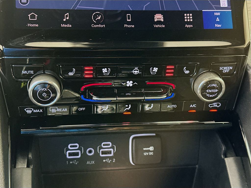 Thumbnail: 2024 Jeep Grand Cherokee - 16