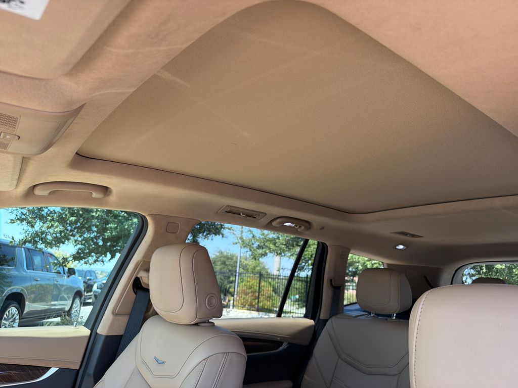 Used 2020 White Cadillac Premium Luxury image 29