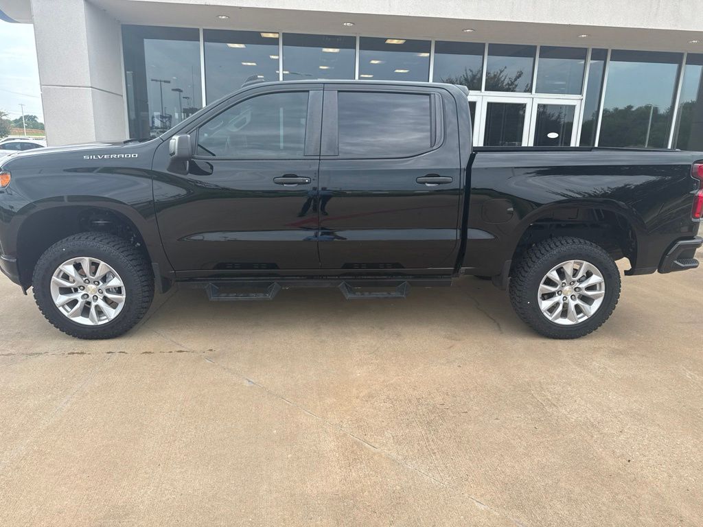 Black 2021 Chevrolet Silverado 1500 Pickup Truck 4X2 8-Speed Automatic