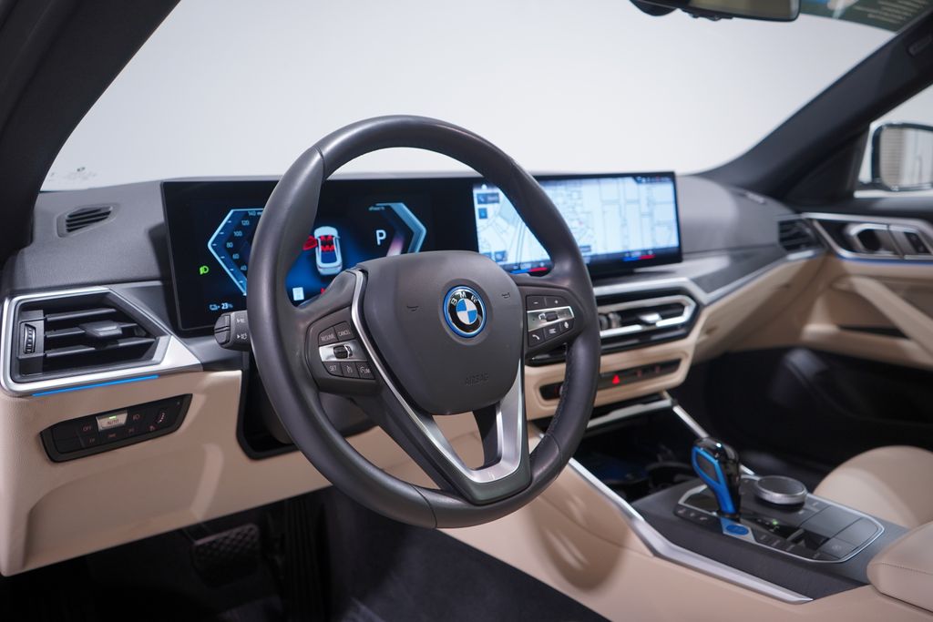 Thumbnail: 2023 BMW i4 - 6