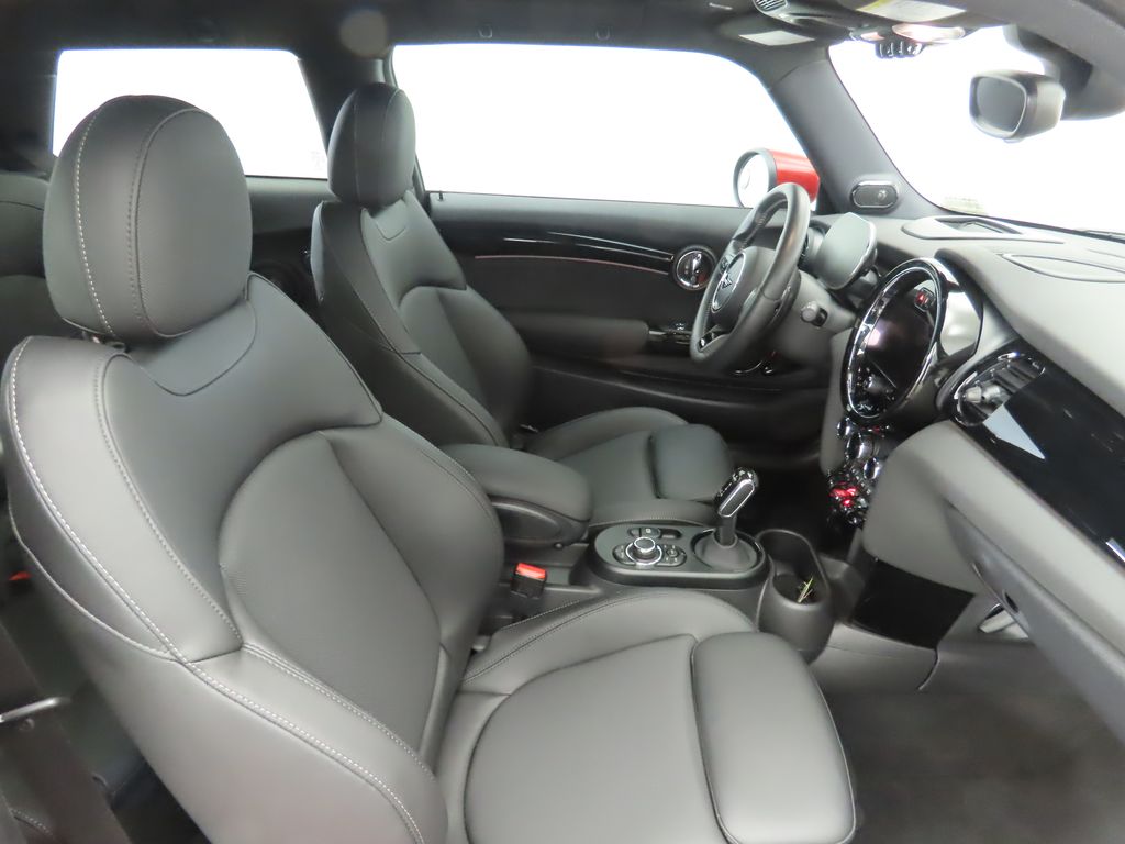 Thumbnail: 2023 MINI Cooper - 21