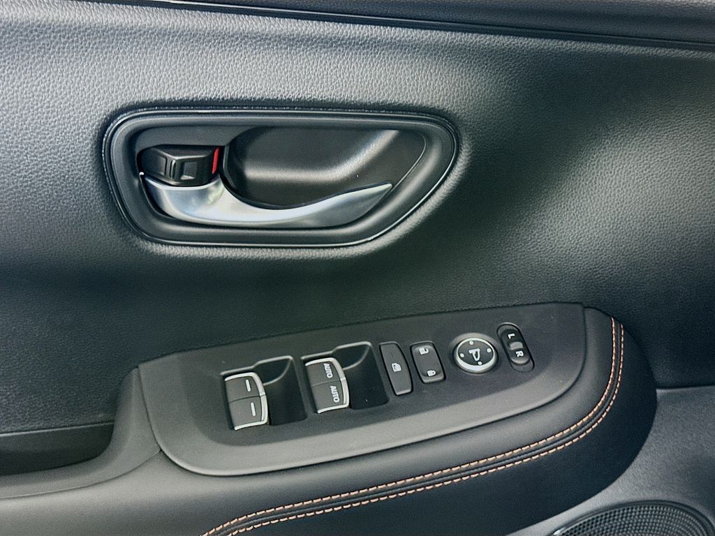 Thumbnail: 2026 Honda HR-V - 18