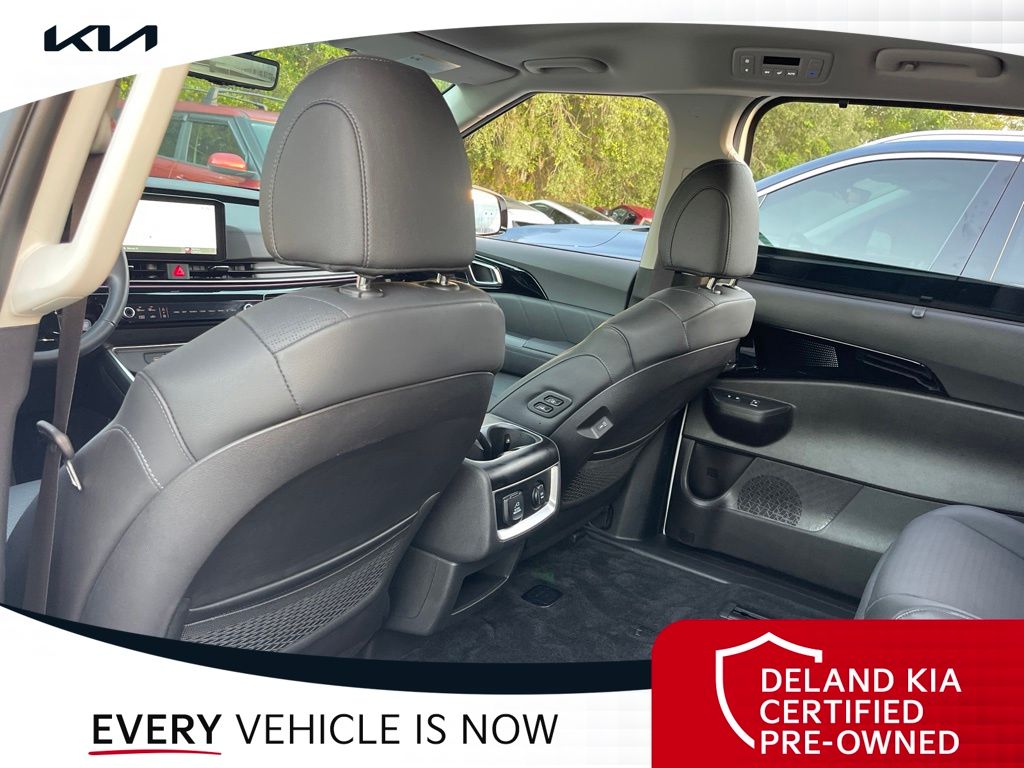 Used 2026 Kia Carnival Van