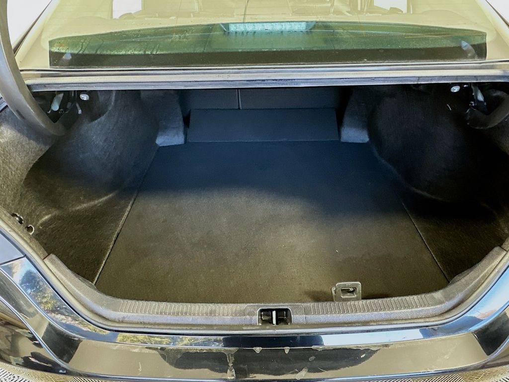 Thumbnail: 2023 Toyota Camry - 25