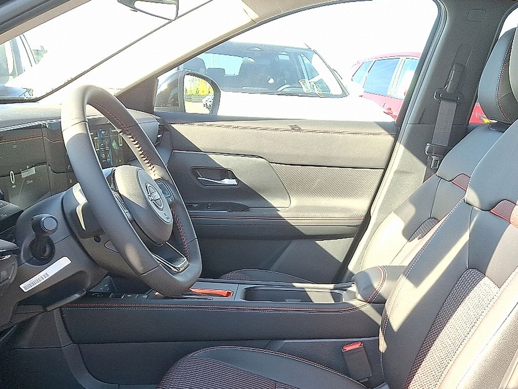 Thumbnail: 2026 Nissan Kicks - 7