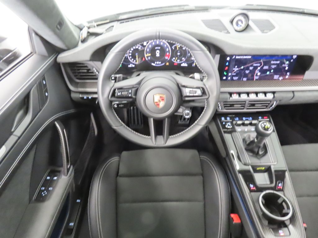 Thumbnail: 2026 Porsche 911 - 17
