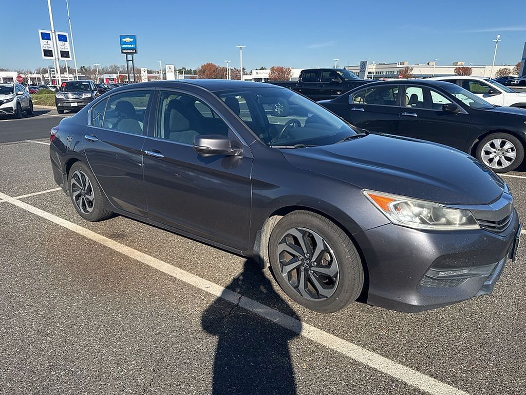 Thumbnail: 2017 Honda Accord - 4