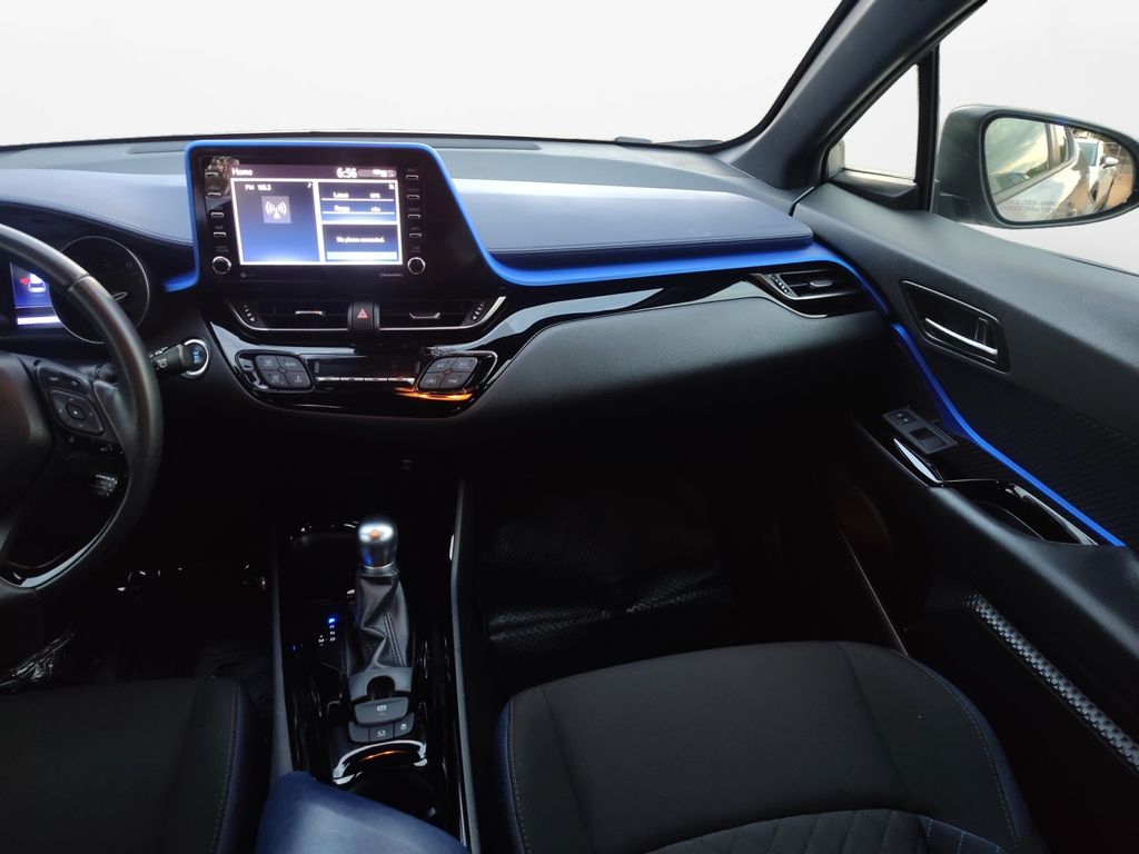 Used Car 2020 Toyota C-hr  Xle For Sale Under $20,000 In Austin, Texas