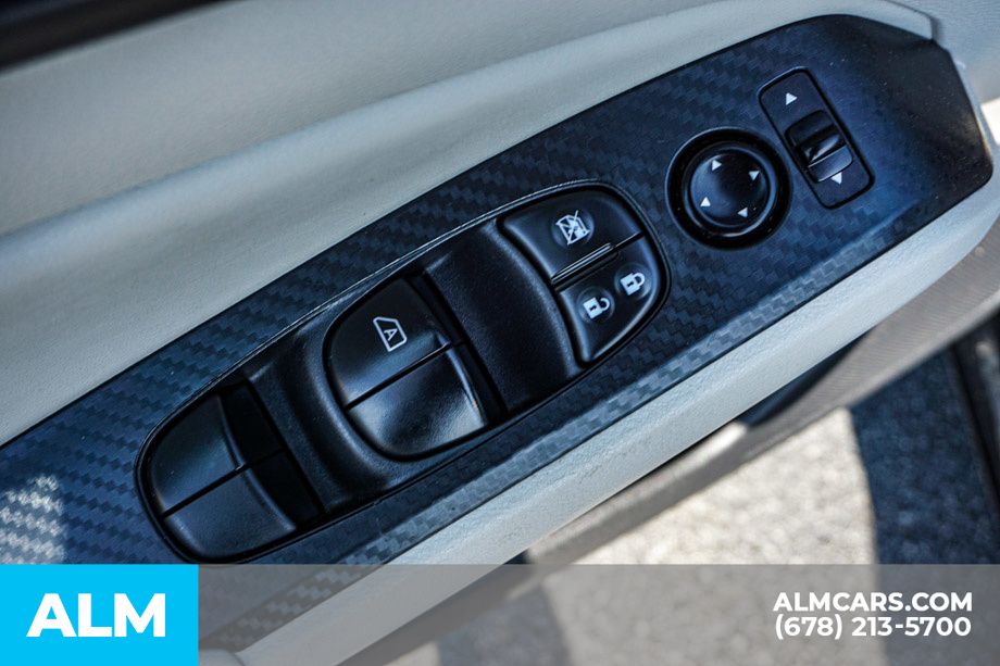 Used 2025 Black Nissan 2.5 SV image 44