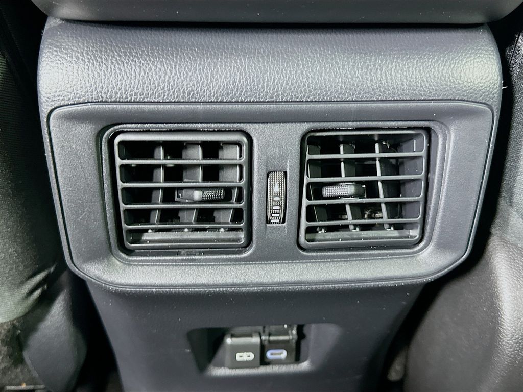 Thumbnail: 2024 Toyota RAV4 - 25