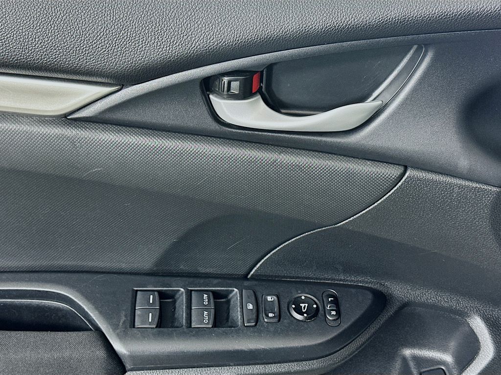 Thumbnail: 2019 Honda Civic - 17