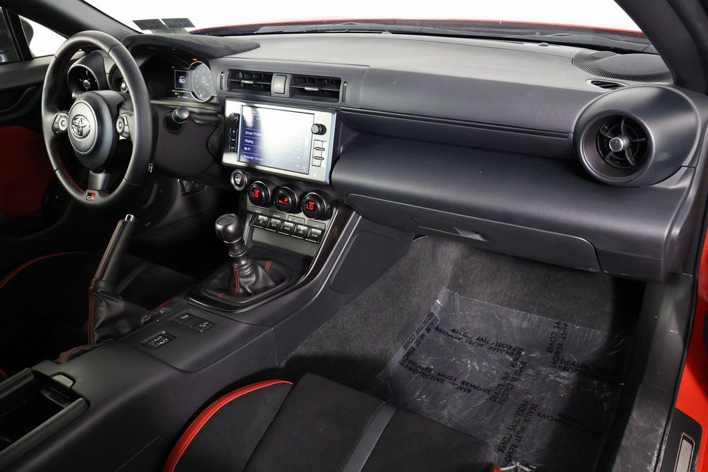 Thumbnail: 2024 Toyota GR86 - 7