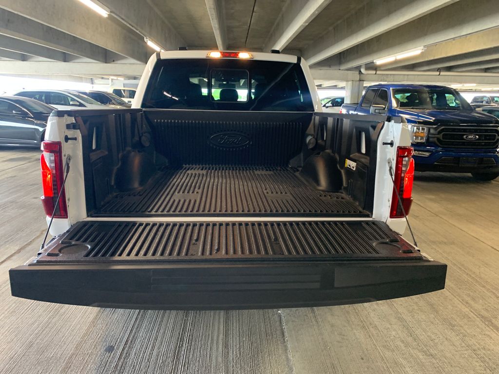 2025 Ford F-150 XLT photo 14