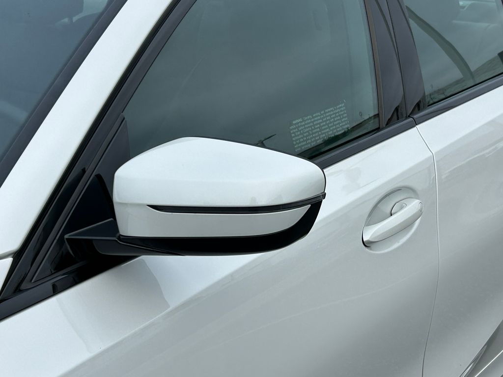 2023 BMW 3 Series 330i 10