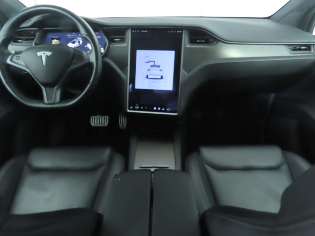 Thumbnail: 2020 Tesla Model X - 21