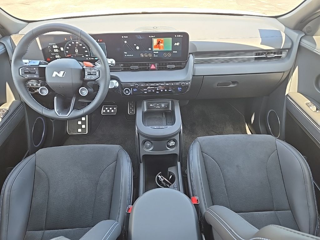 2025 Hyundai Ioniq 5 SE 31