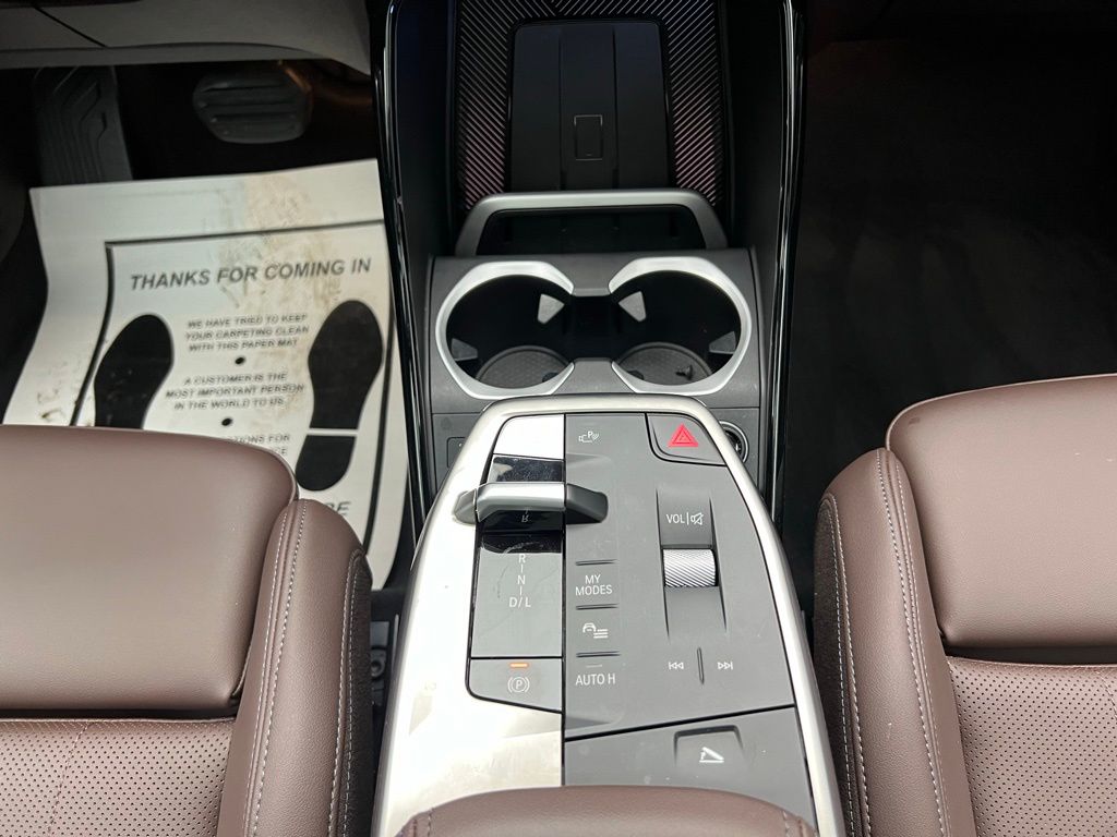 Thumbnail: 2025 BMW X1 - 11