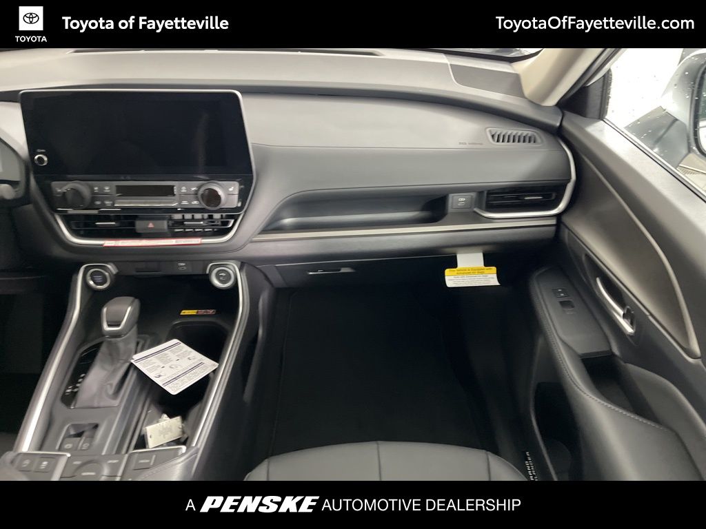 Thumbnail: 2026 Toyota Grand Highlander - 15