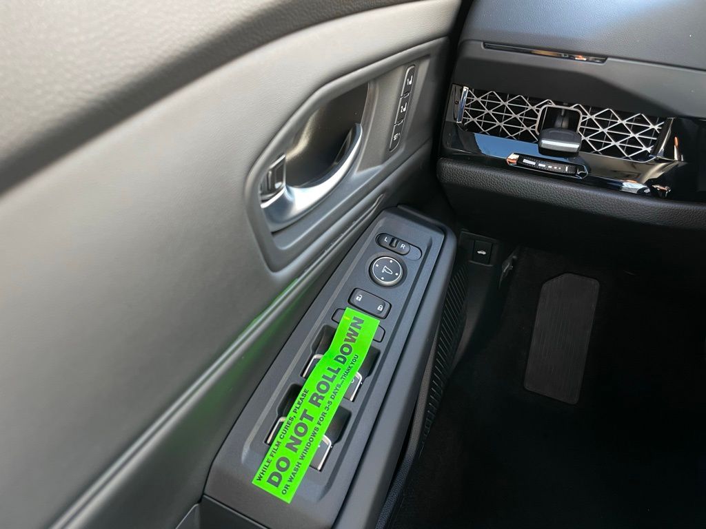2025 Honda Accord EX-L 23