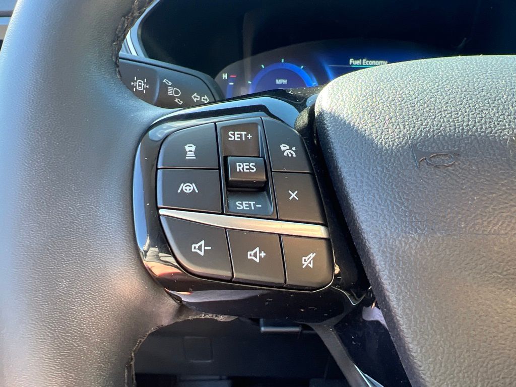 used 2022 Ford Escape car, priced at $19,950