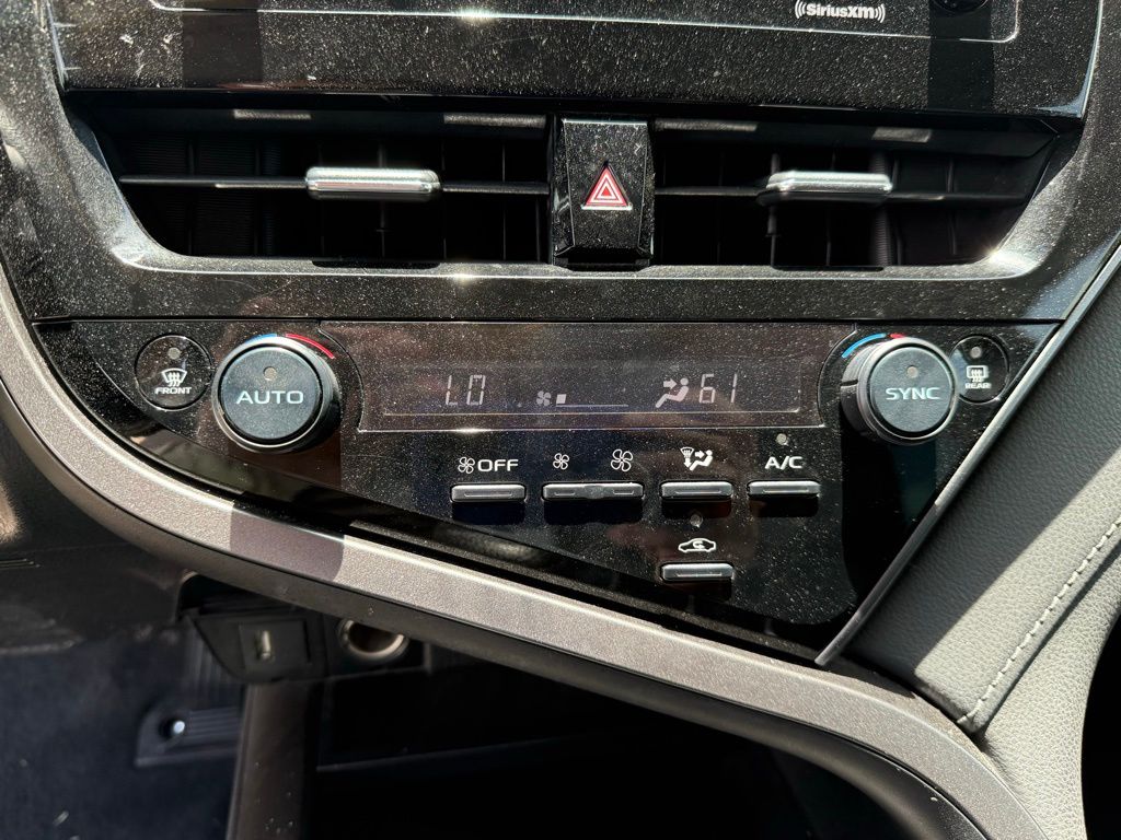 Thumbnail: 2022 Toyota Camry - 19