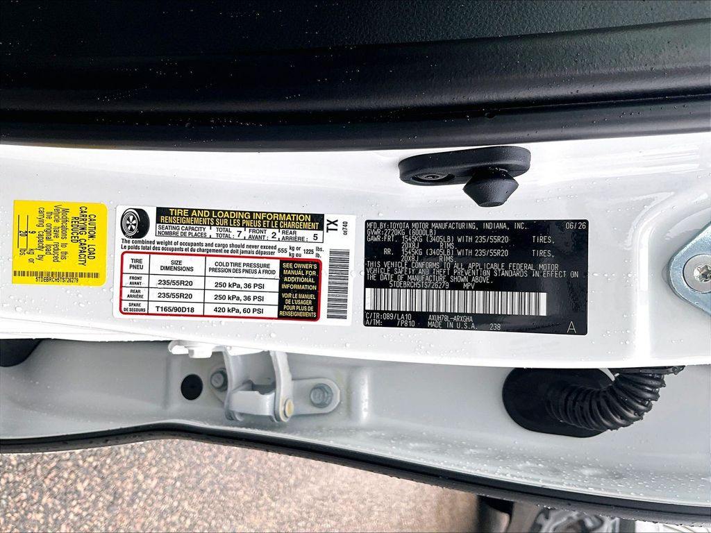 2026 Toyota Highlander Hybrid — photo 16