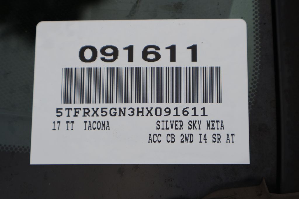 Thumbnail: 2017 Toyota Tacoma - 7