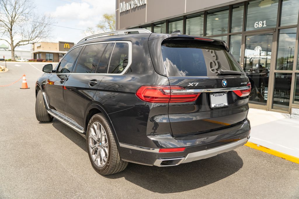 2022 BMW X7 xDrive40i photo