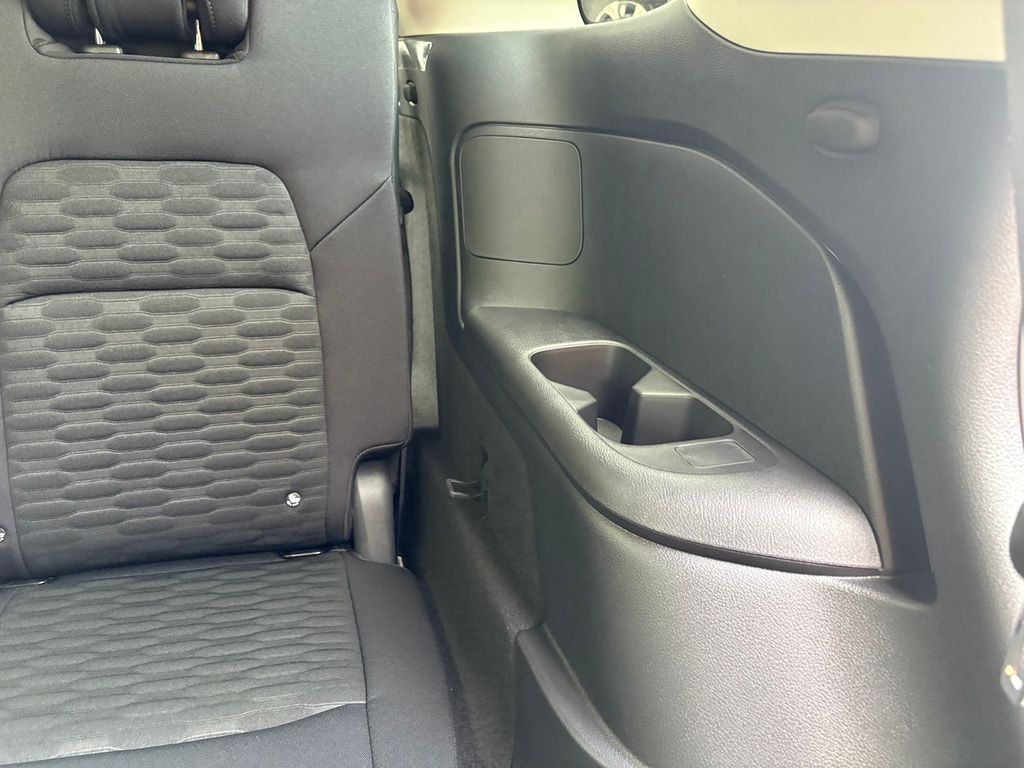 2025 Nissan Pathfinder S