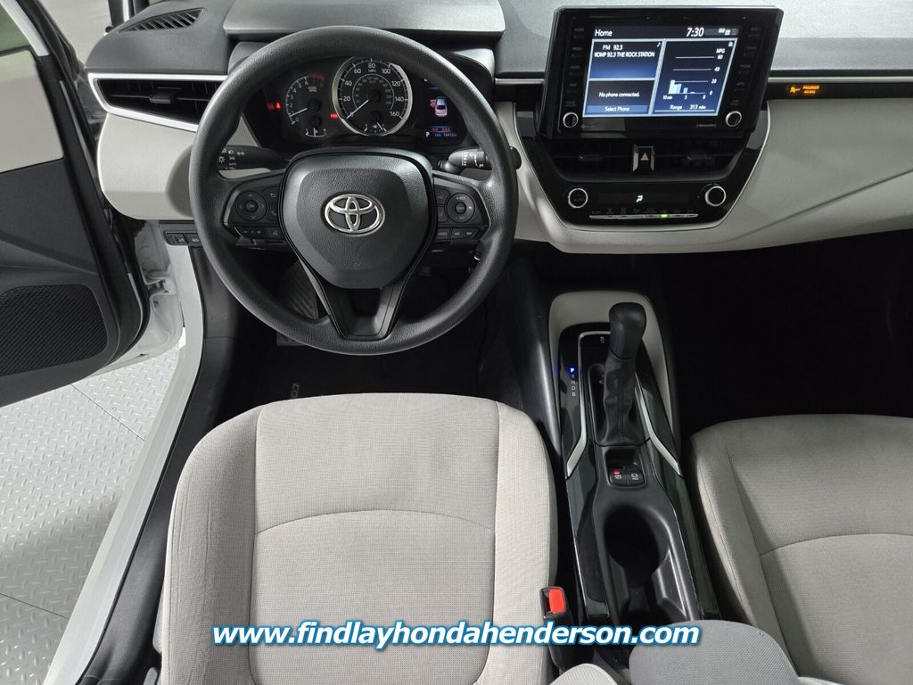 2022 Toyota Corolla LE photo