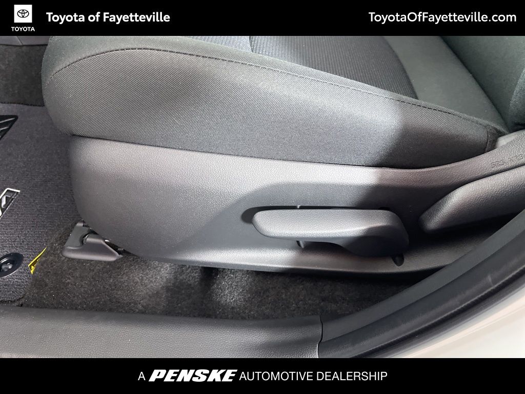 Thumbnail: 2025 Toyota RAV4 - 24