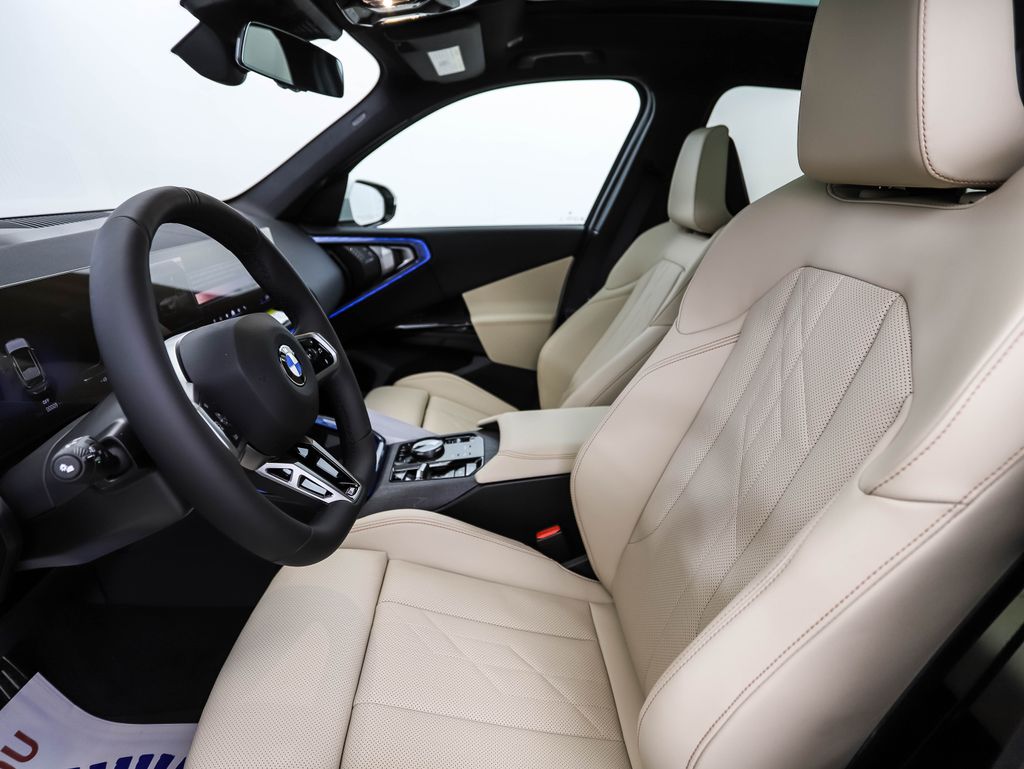 Thumbnail: 2026 BMW X3 - 12