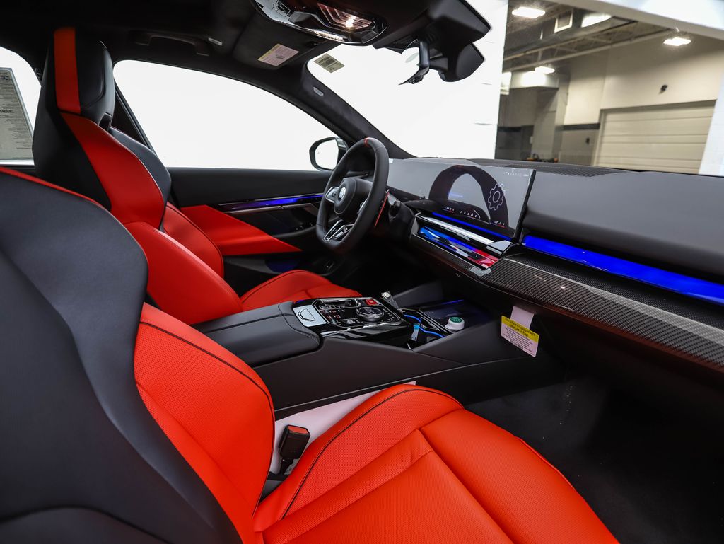 Thumbnail: 2027 BMW M5 - 31