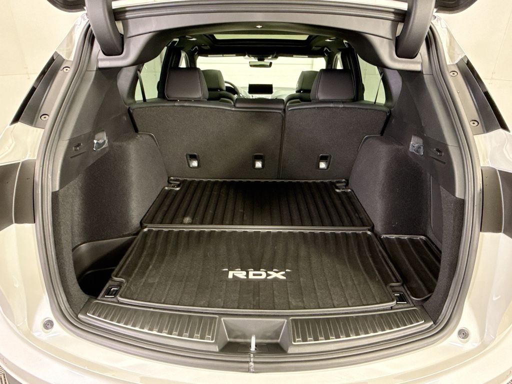 Thumbnail: 2026 Acura RDX - 27