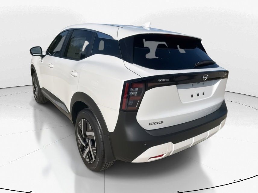 2025 Aspen White Tricoat Nissan Kicks SV FWD SUV