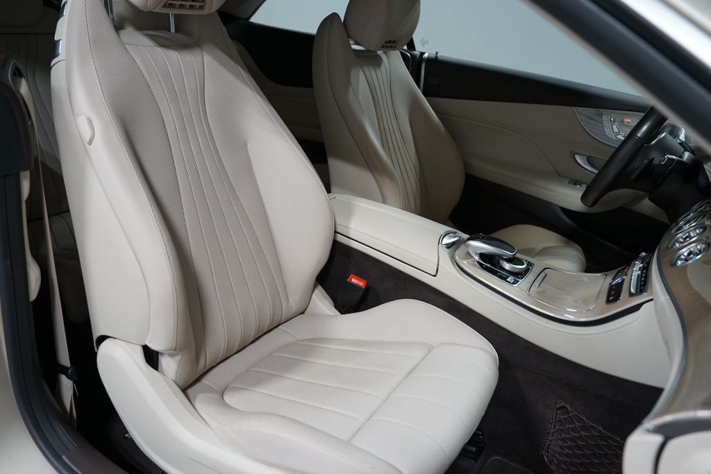 Thumbnail: 2019 Mercedes-Benz E-Class - 30