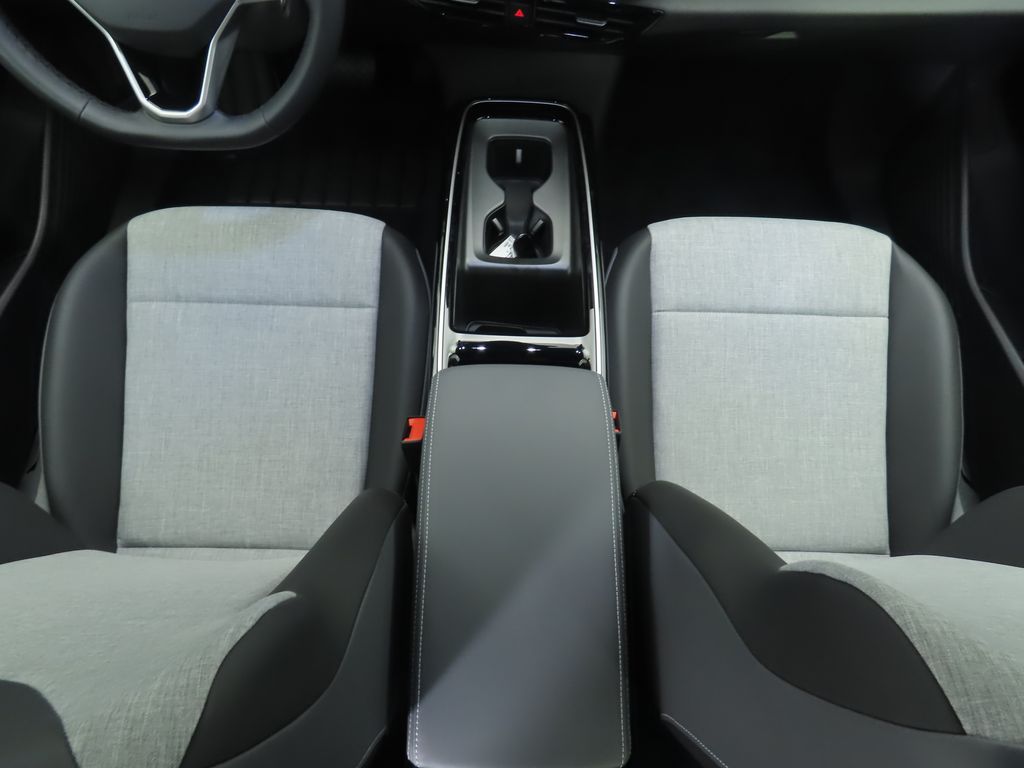 Thumbnail: 2025 Volkswagen ID.4 - 17