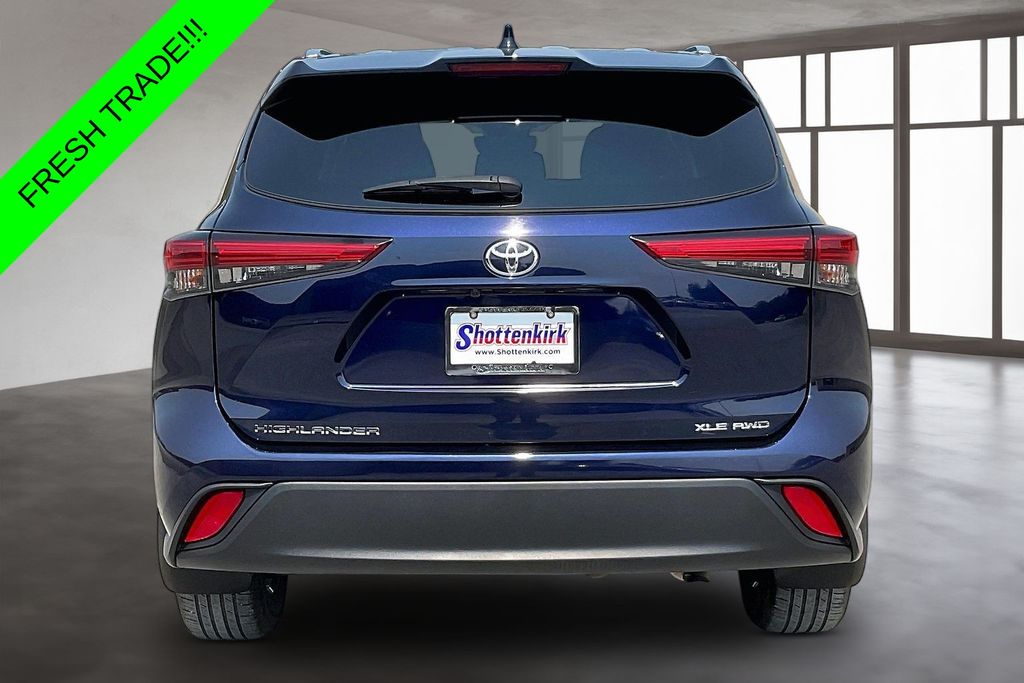 Used 2021 Toyota Highlander SUV
