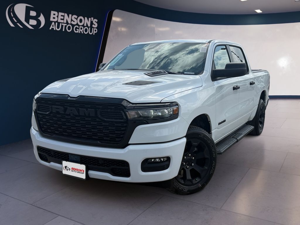 2026 RAM 1500 Express Crew Cab 4WD