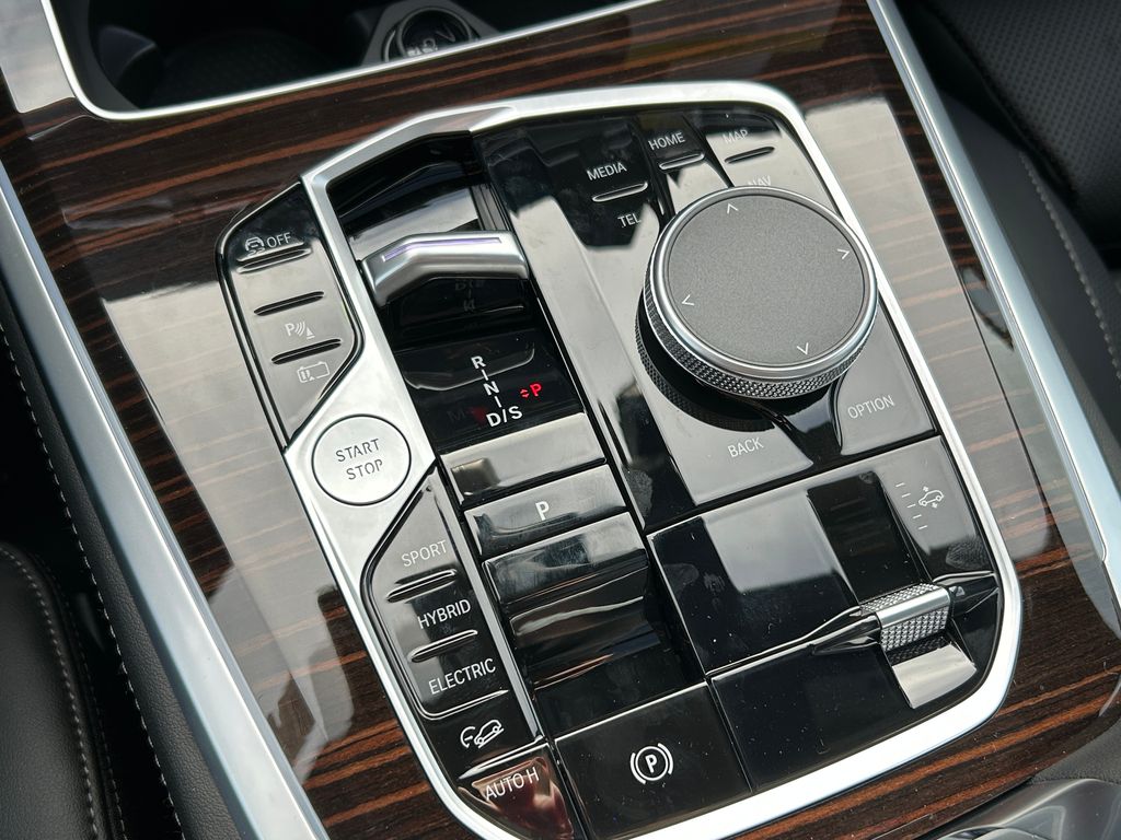 Thumbnail: 2026 BMW X5 - 28