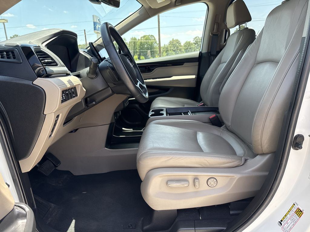 2023 Honda Odyssey Touring - 11
