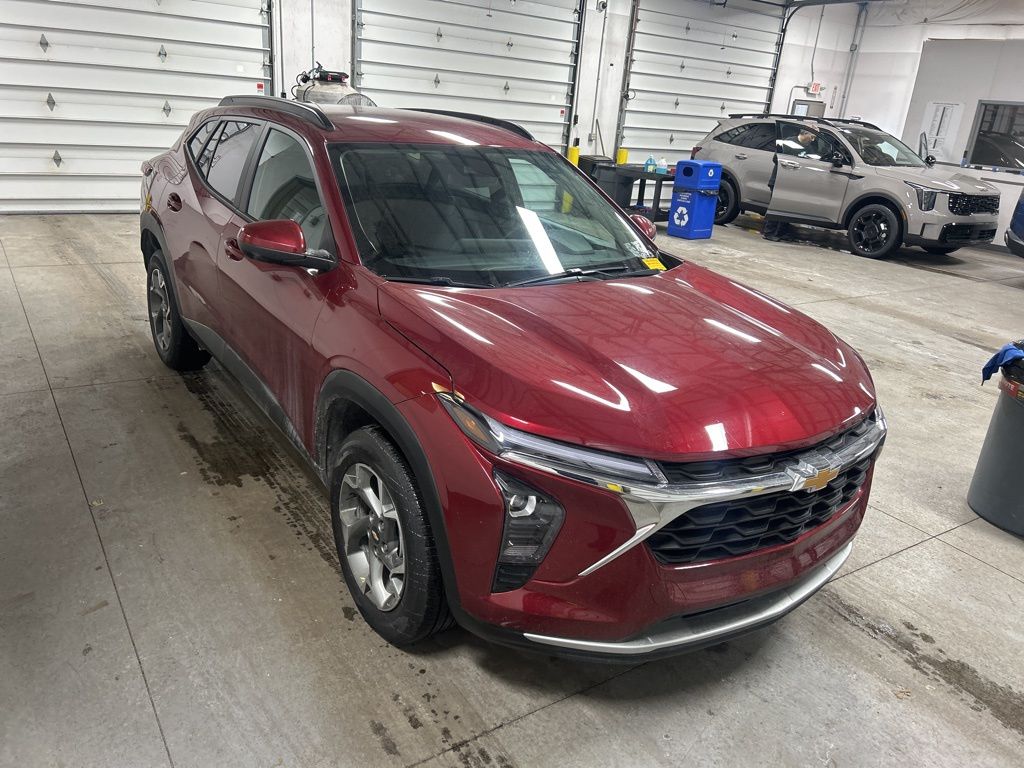 2025 Chevrolet Trax LT FWD