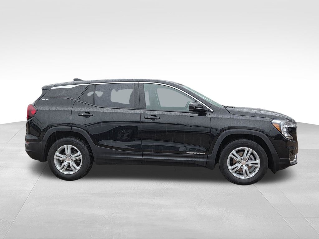 Used 2024 GMC Terrain SUV