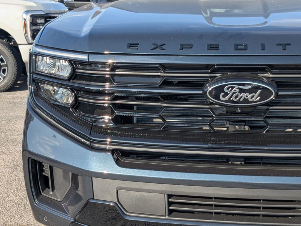 2025 Ford Expedition Platinum MAX