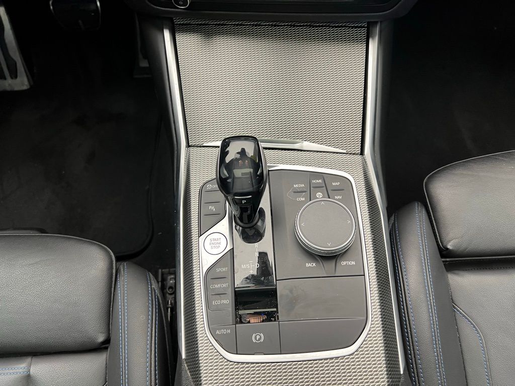 Thumbnail: 2021 BMW 3 Series - 11