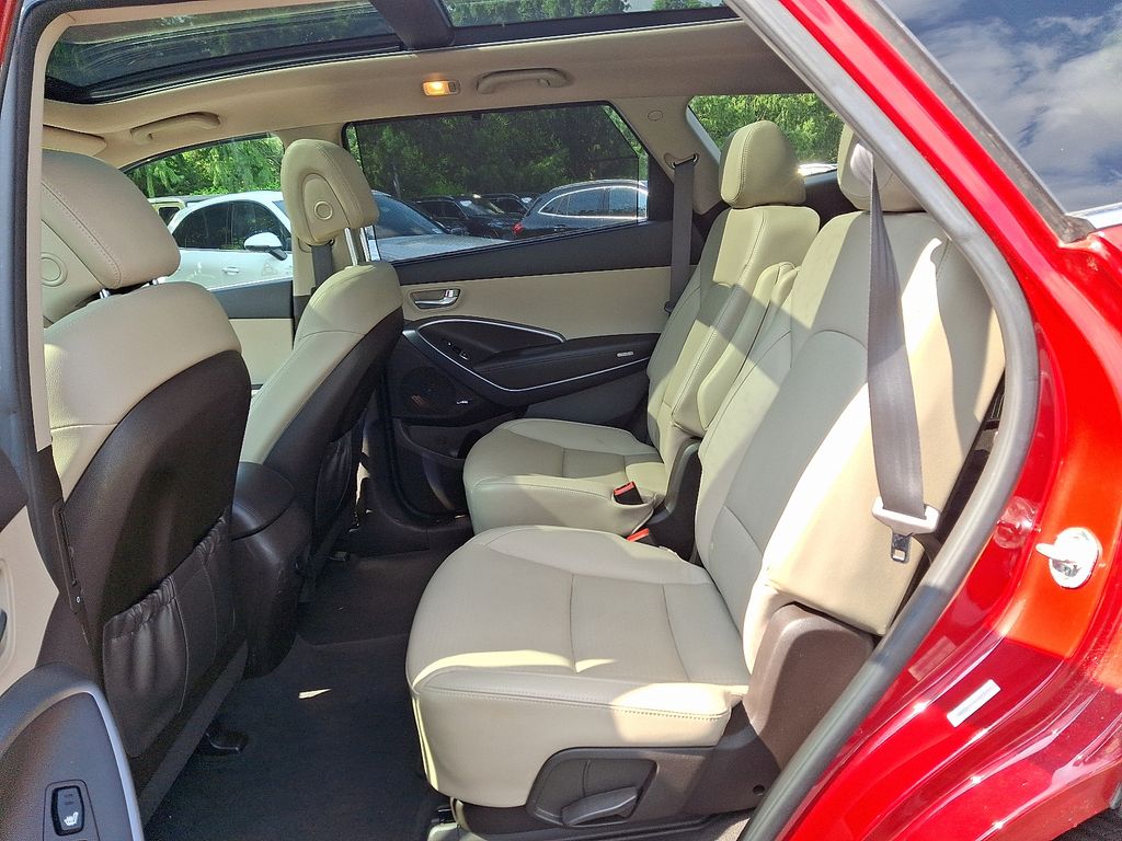 Thumbnail: 2013 Hyundai Santa Fe - 9
