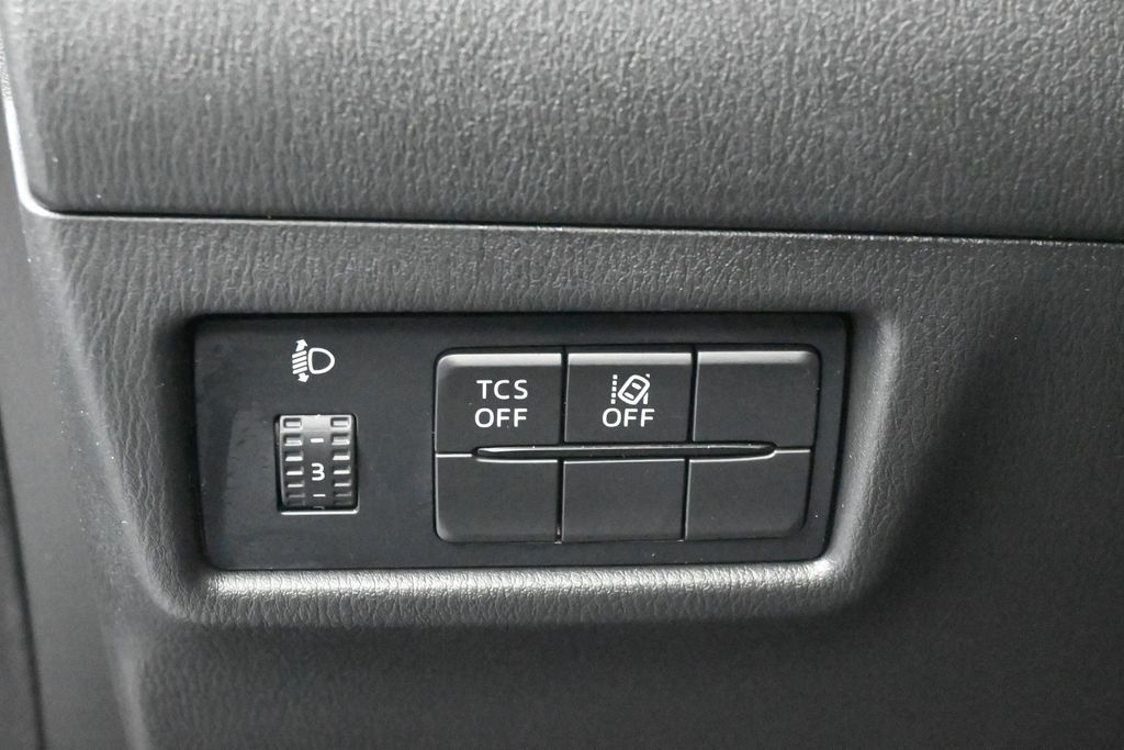 Used 2021 Jet Black Mica Mazda Sport image 15
