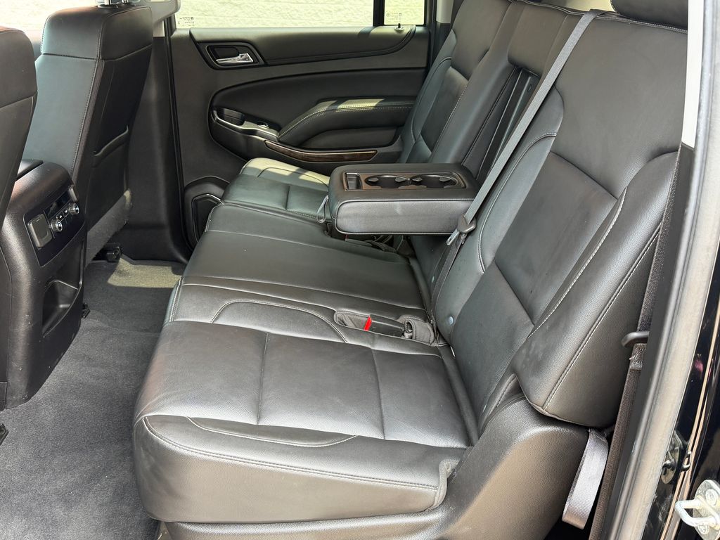 Thumbnail: 2020 Chevrolet Suburban - 12